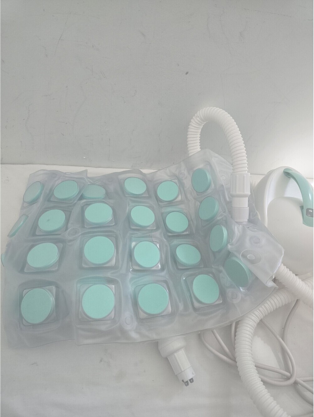 SereneLife Bubble Bath Mat Body Spa Massage with Warm Air - Open Box